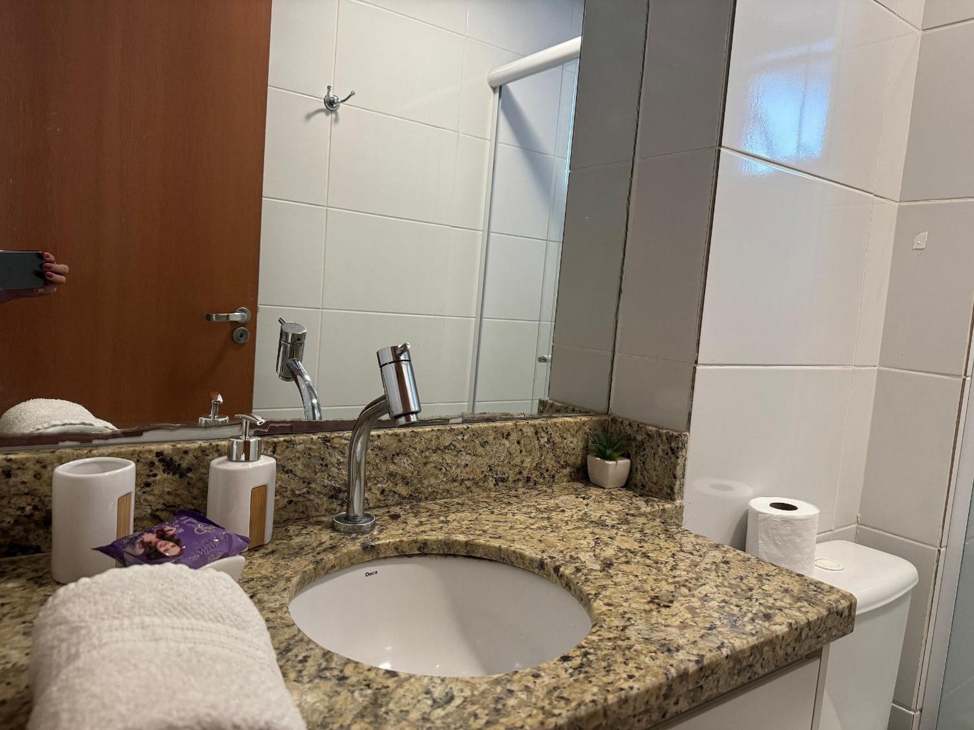 Apartamento Climatizado Ao Lado Do Premium Hosp. Goiânia Buitenkant foto